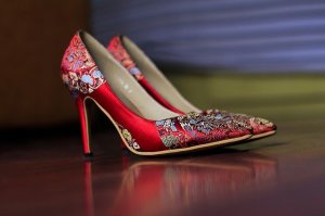 chaussures talons haut rouge chinoises
